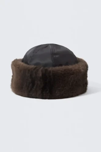 Faux Fur Hat – Black