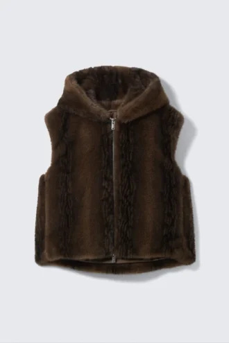 Faux Fur Hooded Zip Vest – Fuzzy Brown