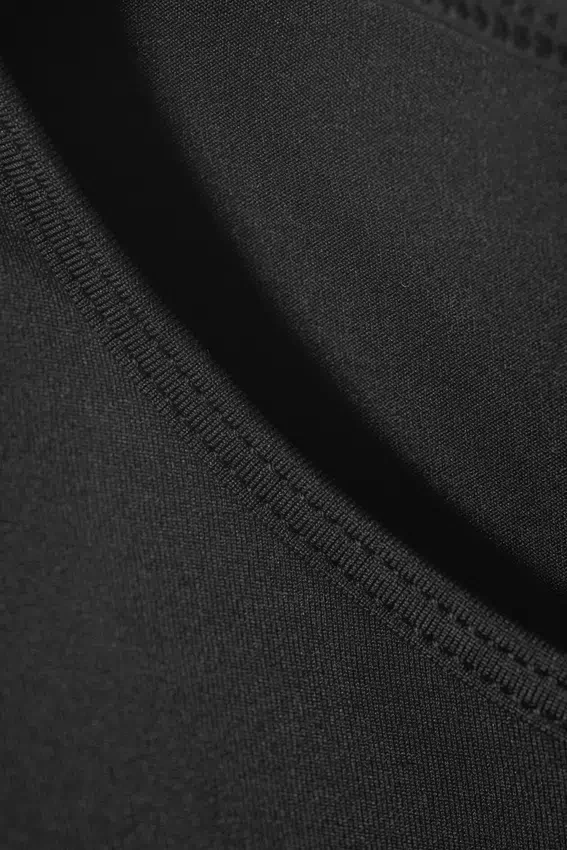Fine Fitted Tank Top – Black Fine Fitted Tank Top – Black