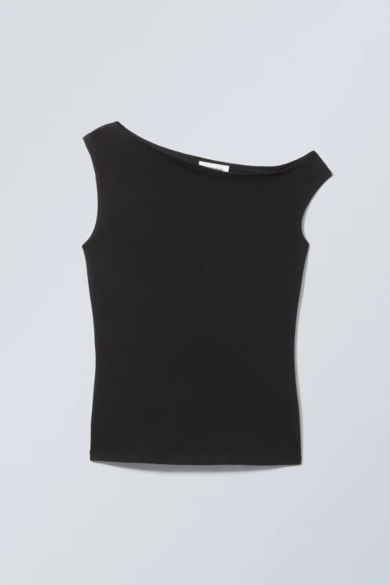 Fitted Asymmetric Top – Black Fitted Asymmetric Top – Black