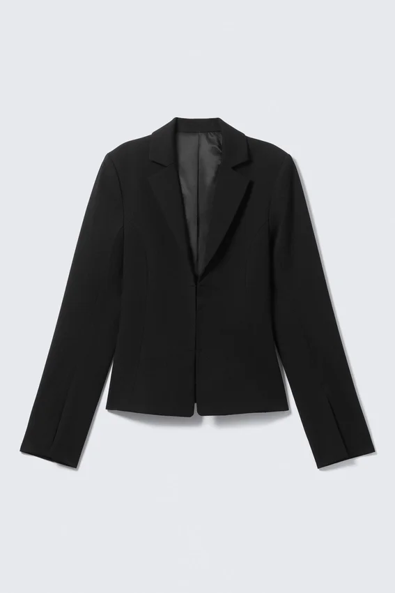 Fitted Blazer with Vented Sleeves – Black Fitted Blazer with Vented Sleeves – Black