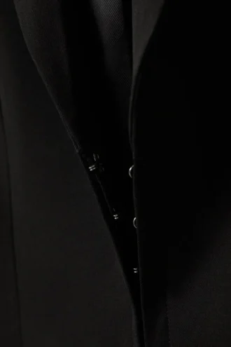 Fitted Blazer with Vented Sleeves – Black