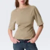 Fitted Dart Detail T-Shirt – Light Khaki Green