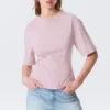 Fitted Dart Detail T-Shirt – Light Pink