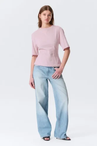 Fitted Dart Detail T-Shirt – Light Pink