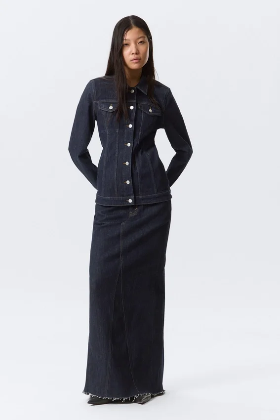 Fitted Denim Jacket – Blue Rinse – Dark Blue Fitted Denim Jacket – Blue Rinse – Dark Blue