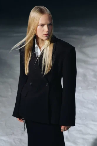 Fitted Double-Breasted Blazer – Black