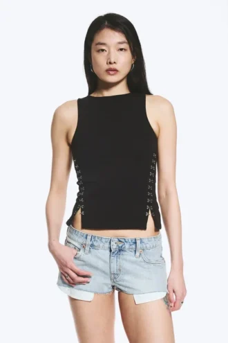 Fitted Hook & Eye Tank Top – Black