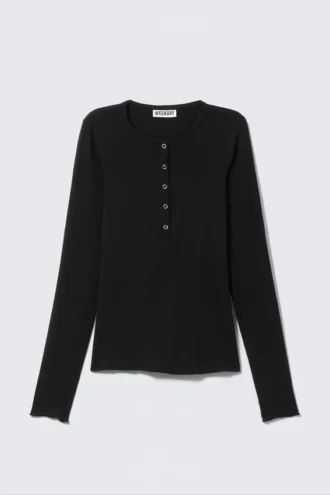 Fitted Long-Sleeved Henley Top – Black