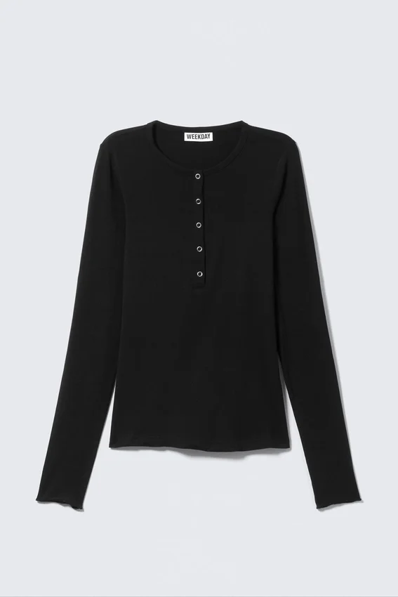 Fitted Long-Sleeved Henley Top – Black Fitted Long-Sleeved Henley Top – Black