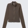 Fitted Long-Sleeved Mock-Neck Zip Top – Washed Dark Grey Fitted Long-Sleeved Mock-Neck Zip Top – Washed Dark Grey