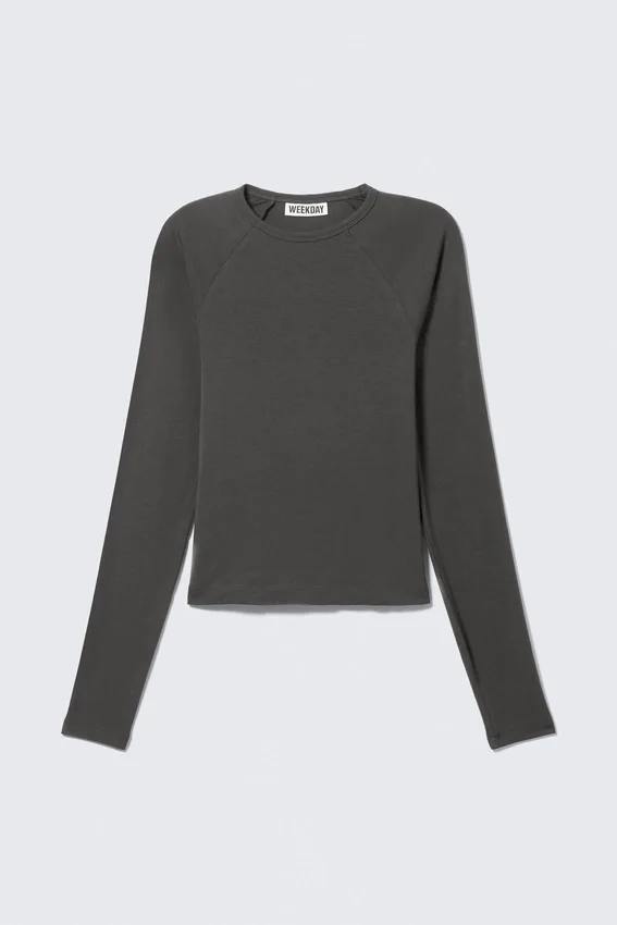 Fitted Raglan-Sleeved Top – Dark Grey Fitted Raglan-Sleeved Top – Dark Grey