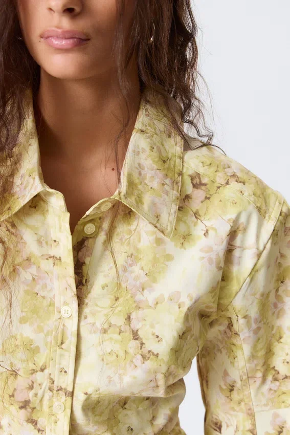 Fitted Ruched Waist Shirt – Yellow Floral Print Fitted Ruched Waist Shirt – Yellow Floral Print