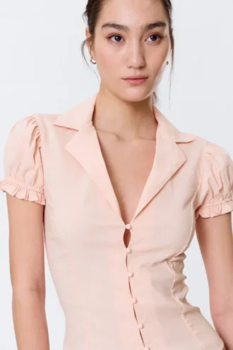 Fitted Short-Sleeved Resort Shirt – Striped Peachy Pink Fitted Short-Sleeved Resort Shirt – Striped Peachy Pink