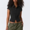 Fitted Short-Sleeved Zip Top – Black Fitted Short-Sleeved Zip Top – Black