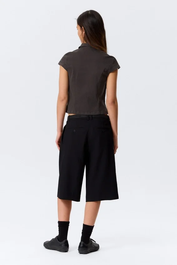 Fitted Short-Sleeved Zip Top – Dark Grey Fitted Short-Sleeved Zip Top – Dark Grey