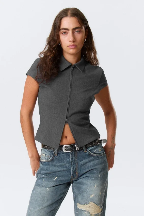 Fitted Short-Sleeved Zip Top – Dark Grey Melange Fitted Short-Sleeved Zip Top – Dark Grey Melange
