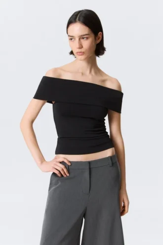 Fitted Sleeveless Off-Shoulder Top – Black