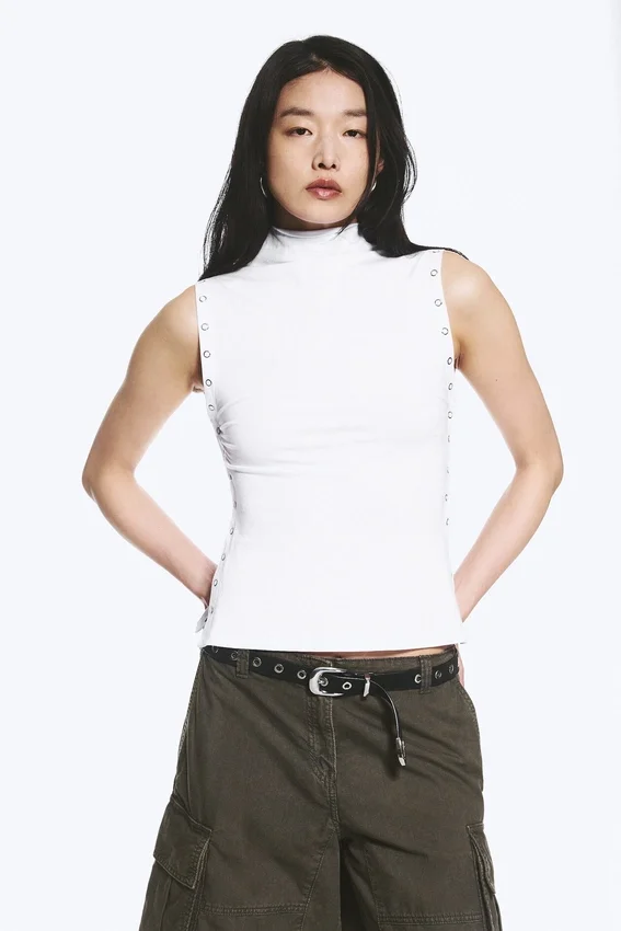 Fitted Snap-Button Mock-Neck Top – White Fitted Snap-Button Mock-Neck Top – White