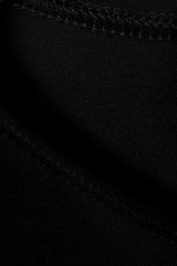 Fitted Three-Quarter Sleeve Top – Black Fitted Three-Quarter Sleeve Top – Black