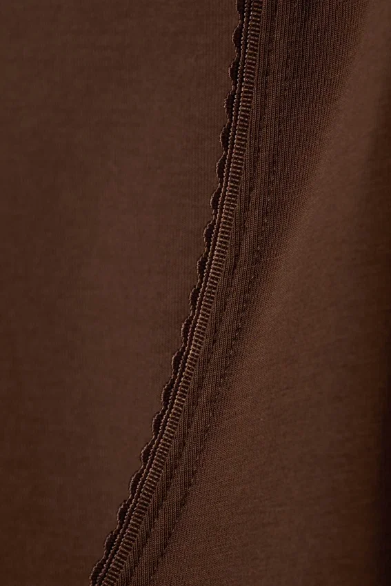 Fitted Three-Quarter Sleeve Top – Dark Brown Fitted Three-Quarter Sleeve Top – Dark Brown