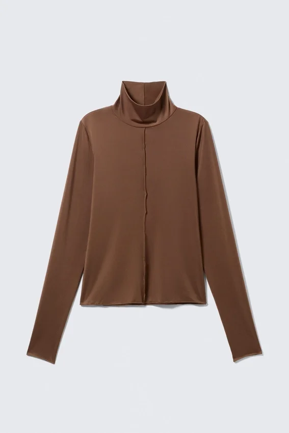 Fitted Turtleneck Top – Brown Fitted Turtleneck Top – Brown