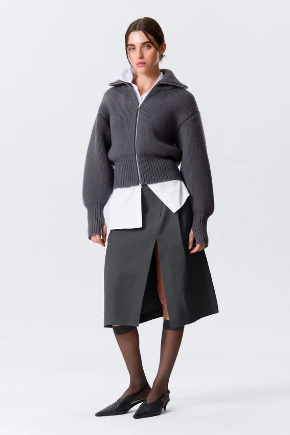 Fitted Turtleneck Wool Sweater – Dark Grey Fitted Turtleneck Wool Sweater – Dark Grey