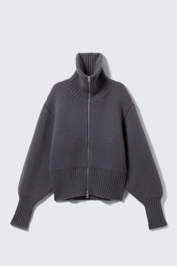 Fitted Turtleneck Wool Sweater – Dark Grey Fitted Turtleneck Wool Sweater – Dark Grey