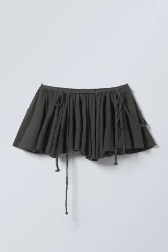 Flared Low Rise Pleated Mini Skirt – Dark Grey