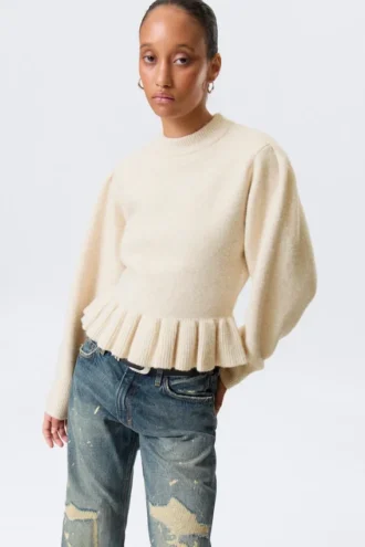 Flounced Hem Knitted Sweater – Off-White