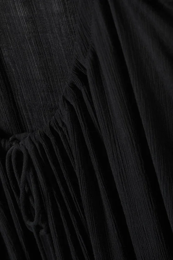 Flowy Maxi Dress – Black Flowy Maxi Dress – Black