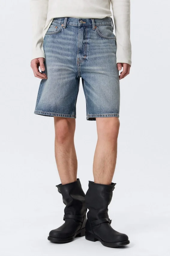 Galaxy Mid Rise Loose Denim Shorts – Blue Horses – Medium Blue Galaxy Mid Rise Loose Denim Shorts – Blue Horses – Medium Blue