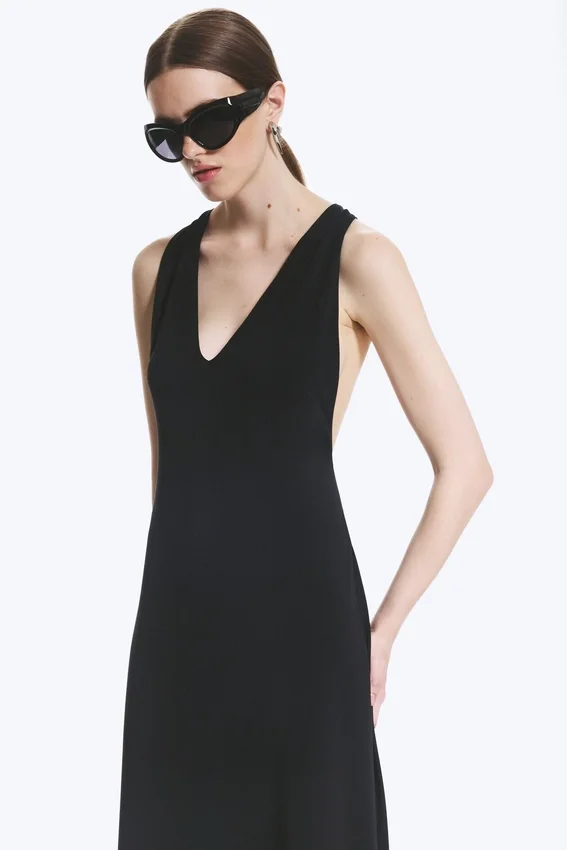 Gathered Maxi Dress – Black Gathered Maxi Dress – Black