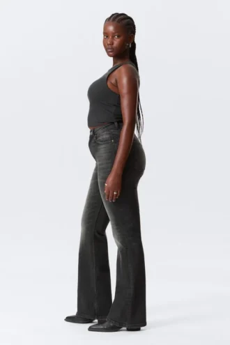 Glow Curve High Waisted Regular Flared Jeans – Black Web – Black