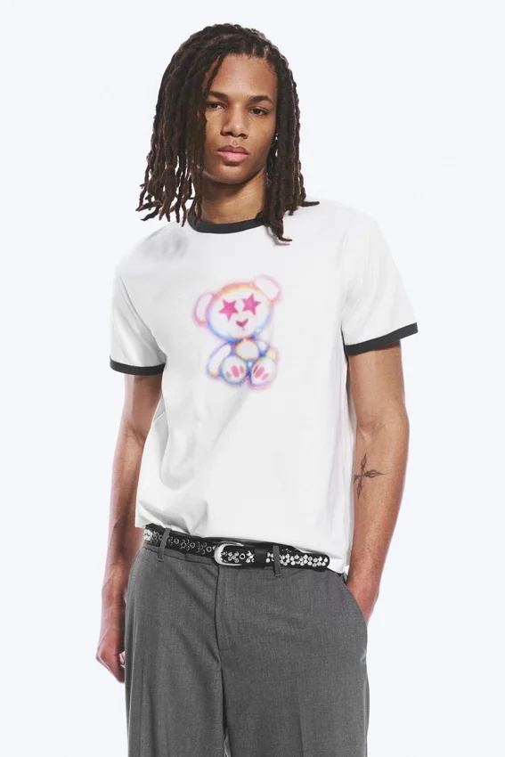 Graphic T-Shirt – Black & White – Bear Spray Graphic T-Shirt – Black & White – Bear Spray