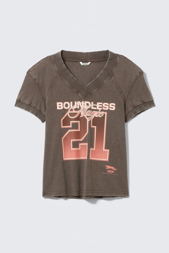 Graphic V-Neck T-Shirt – Washed Brown – Boundless Magic Graphic V-Neck T-Shirt – Washed Brown – Boundless Magic
