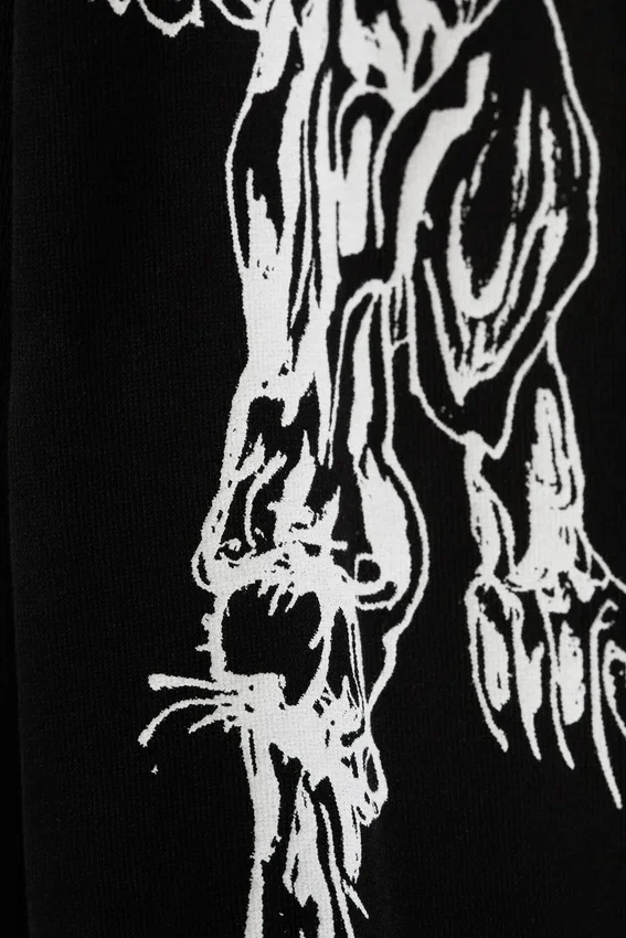 Great Boxy Graphic Long Sleeve T-Shirt – Black – Angry Panthers Great Boxy Graphic Long Sleeve T-Shirt – Black – Angry Panthers
