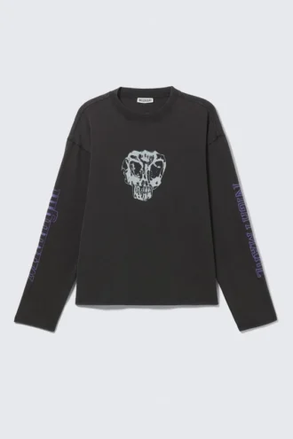 Great Boxy Graphic Long Sleeve T-Shirt – Black – Midnight Nightmare