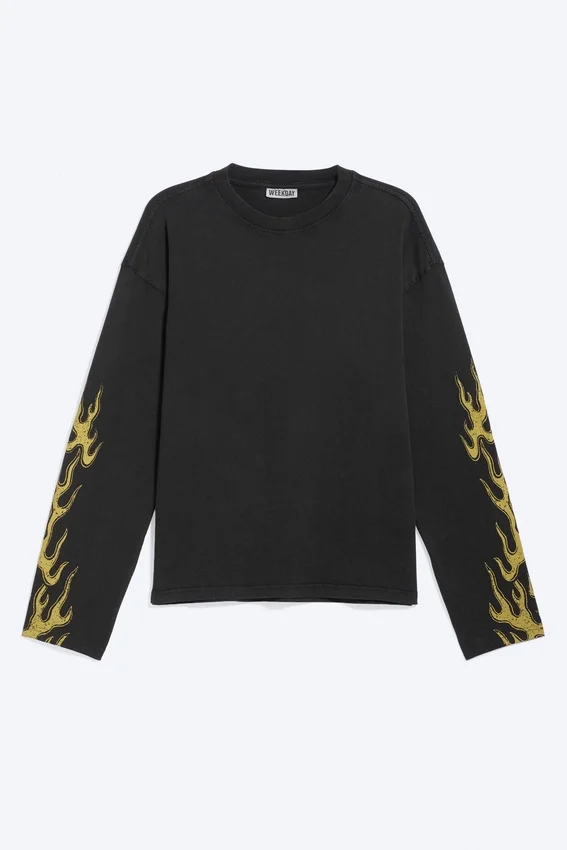 Great Boxy Graphic Long Sleeve T-Shirt – Black – Riftborn Great Boxy Graphic Long Sleeve T-Shirt – Black – Riftborn