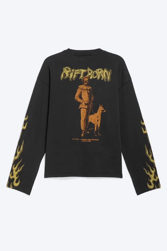 Great Boxy Graphic Long Sleeve T-Shirt – Black – Riftborn Great Boxy Graphic Long Sleeve T-Shirt – Black – Riftborn