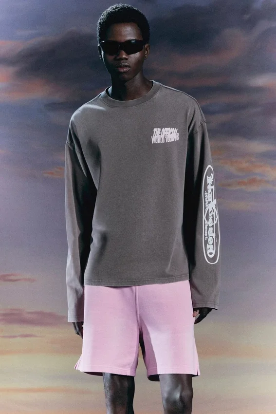 Great Boxy Graphic Long Sleeve T-Shirt – Dark Mole – Logo Mix Great Boxy Graphic Long Sleeve T-Shirt – Dark Mole – Logo Mix