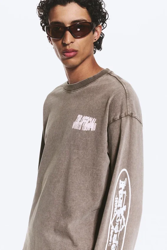 Great Boxy Graphic Long Sleeve T-Shirt – Dark Mole – Logo Mix Great Boxy Graphic Long Sleeve T-Shirt – Dark Mole – Logo Mix