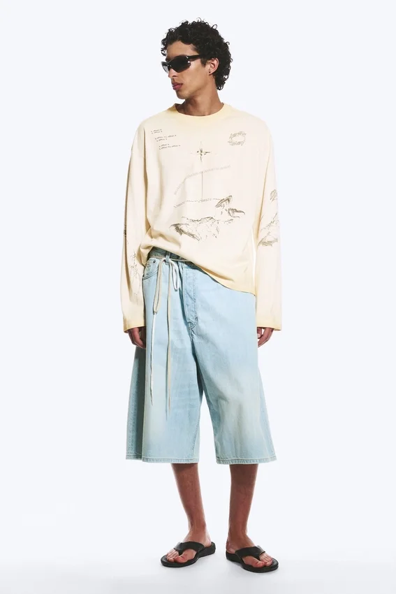 Great Boxy Graphic Long Sleeve T-Shirt – Light Dusty Mole – Sketch Great Boxy Graphic Long Sleeve T-Shirt – Light Dusty Mole – Sketch