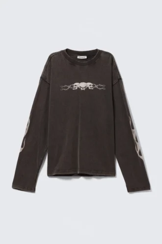 Great Boxy Graphic Long Sleeve T-Shirt – Washed Black – Skull Flame