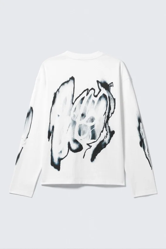 Great Boxy Graphic Long Sleeve T-Shirt – White – Abstract Print Great Boxy Graphic Long Sleeve T-Shirt – White – Abstract Print