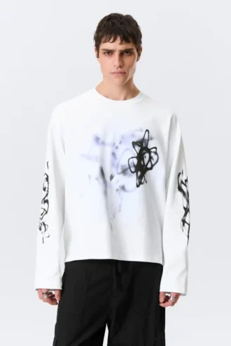 Great Boxy Graphic Long Sleeve T-Shirt – White – Airways Great Boxy Graphic Long Sleeve T-Shirt – White – Airways