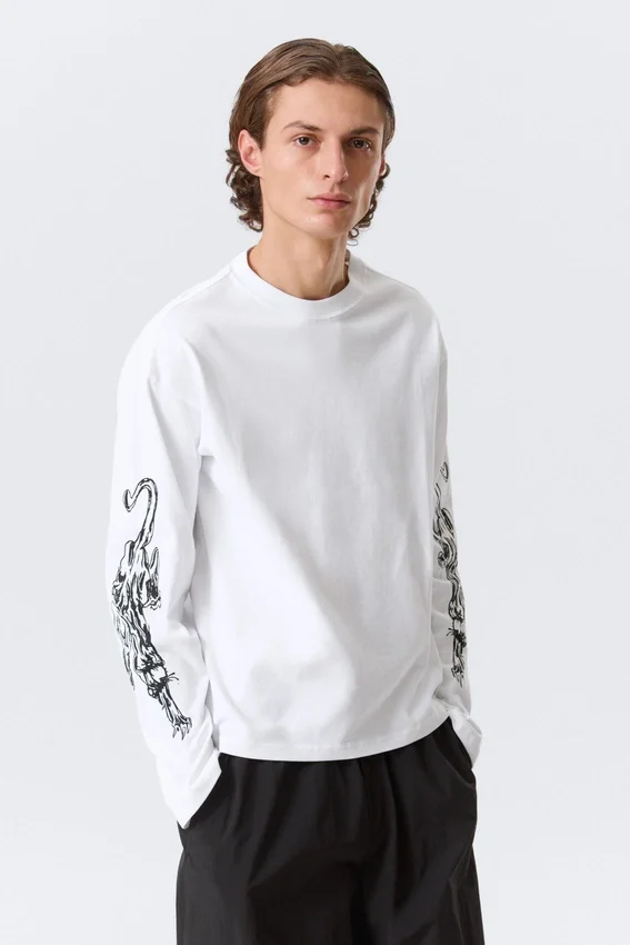 Great Boxy Graphic Long Sleeve T-Shirt – White – Angry Panthers Great Boxy Graphic Long Sleeve T-Shirt – White – Angry Panthers