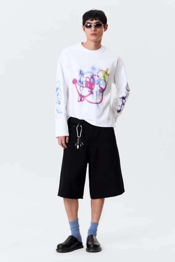 Great Boxy Graphic Long Sleeve T-Shirt – White – Rat Spray Great Boxy Graphic Long Sleeve T-Shirt – White – Rat Spray