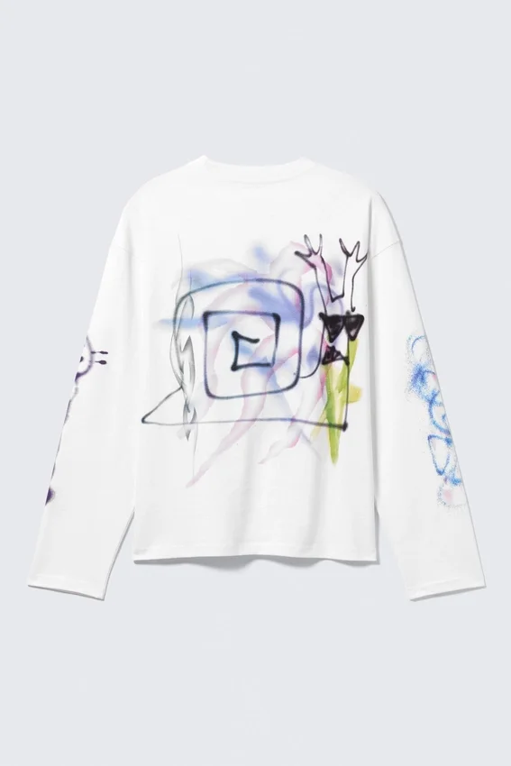 Great Boxy Graphic Long Sleeve T-Shirt – White – Rat Spray Great Boxy Graphic Long Sleeve T-Shirt – White – Rat Spray