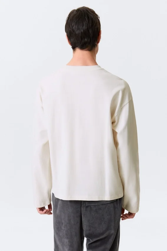 Great Boxy Graphic Long Sleeve T-Shirt – White – Skeleton Angel Great Boxy Graphic Long Sleeve T-Shirt – White – Skeleton Angel